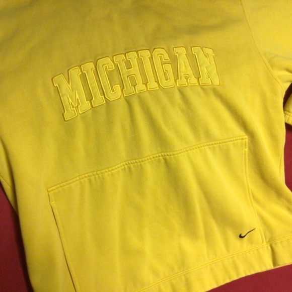 NCAA MICHIGAN Wolverines hoodie - Picture 2 of 3